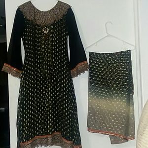 Girls pakistani dress(brand new)